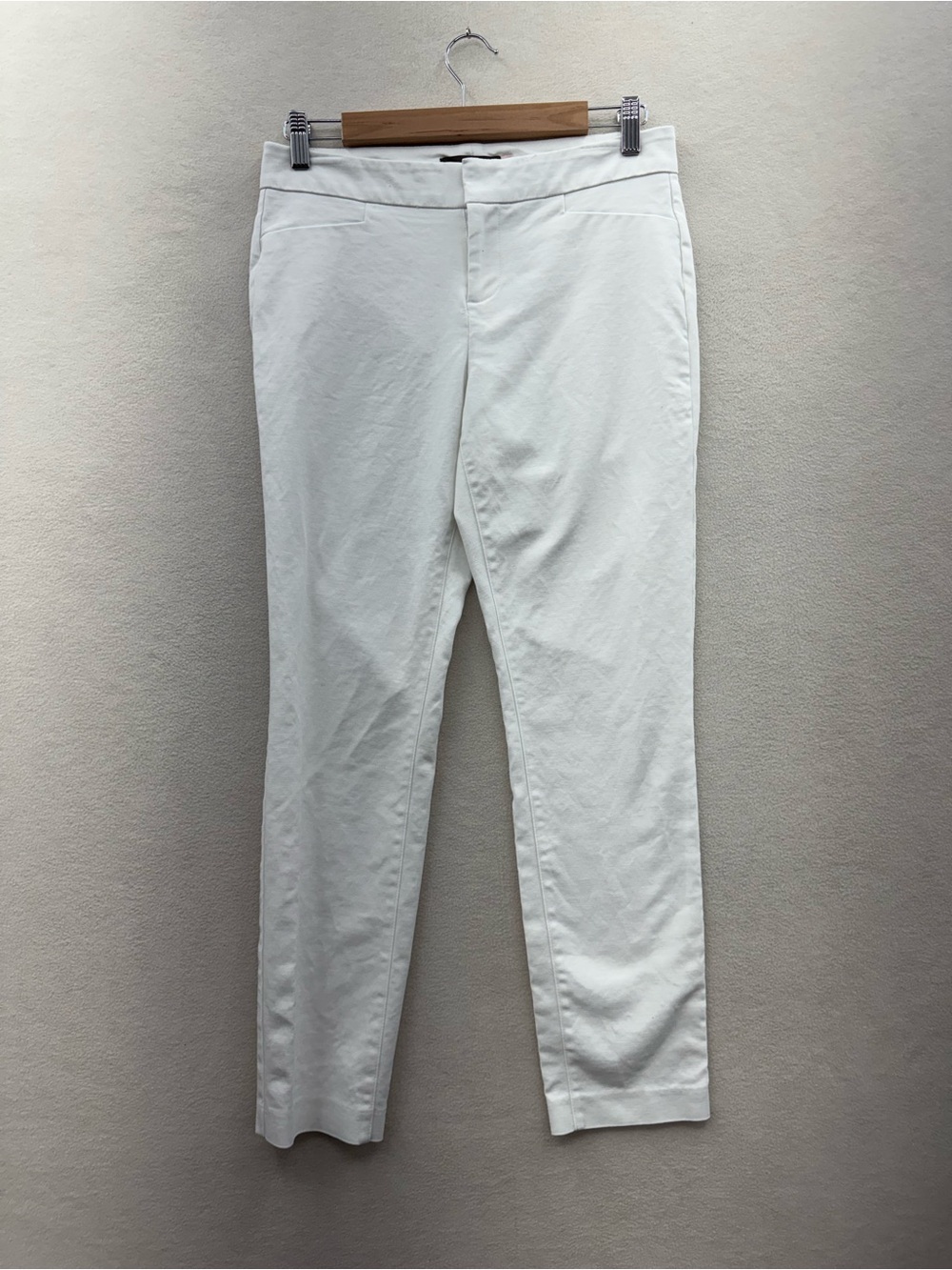 crosby. Women’s 4 White Pants Straight Leg Flat Front Solid Regular